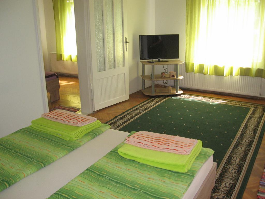 Green Apartment Novi Sad Esterno foto