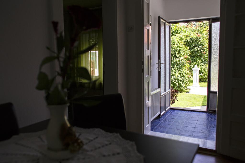 Green Apartment Novi Sad Esterno foto